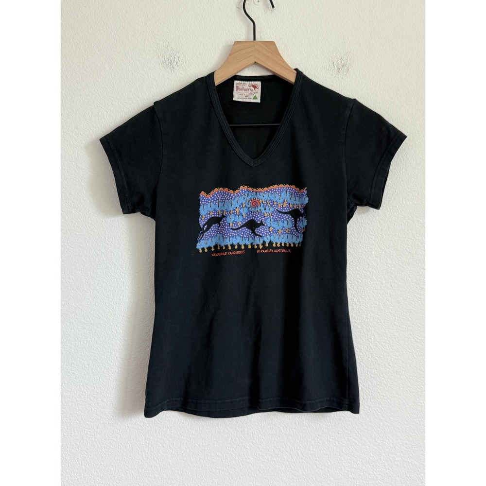Bulurru Nandewar Kangaroos V-Neck Tee M Black Aboriginal Art Graphic Australia